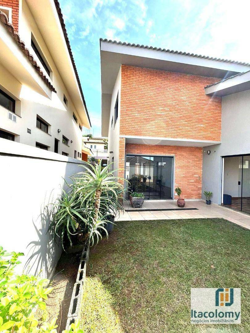 Casa de Condomínio à venda com 3 quartos, 266m² - Foto 30