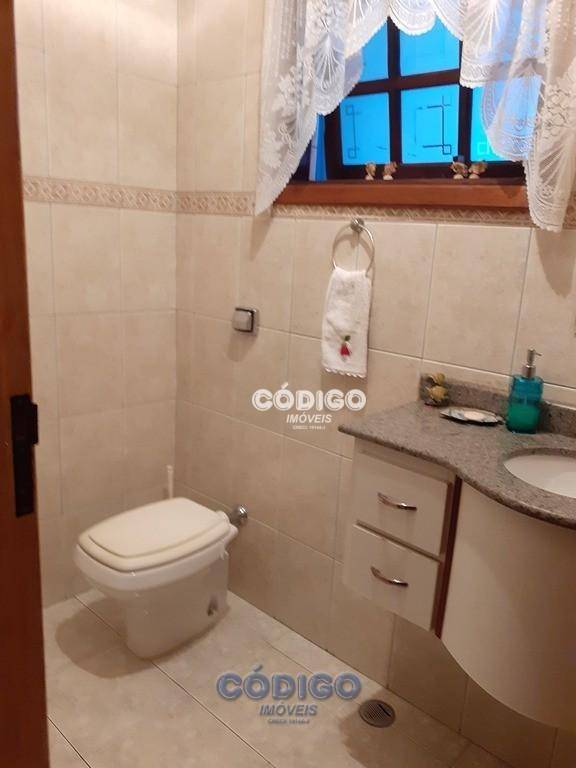 Casa à venda com 3 quartos, 300m² - Foto 17