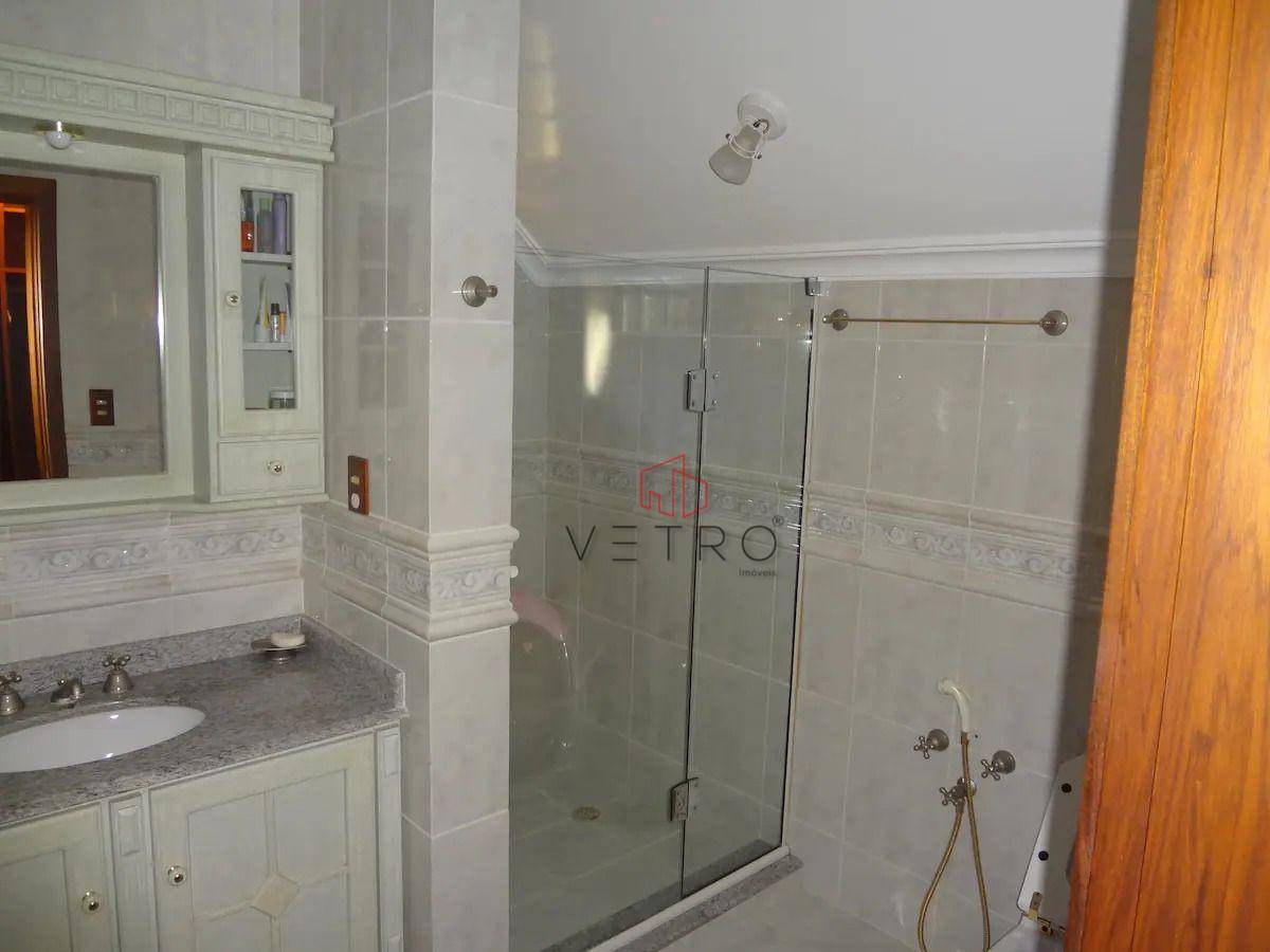 Casa de Condomínio à venda com 4 quartos, 232m² - Foto 15