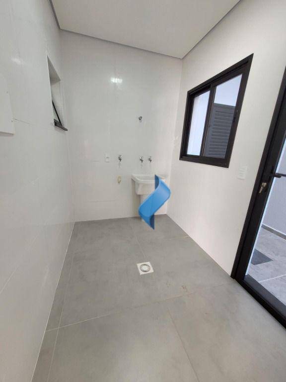 Casa de Condomínio à venda com 3 quartos, 218m² - Foto 13