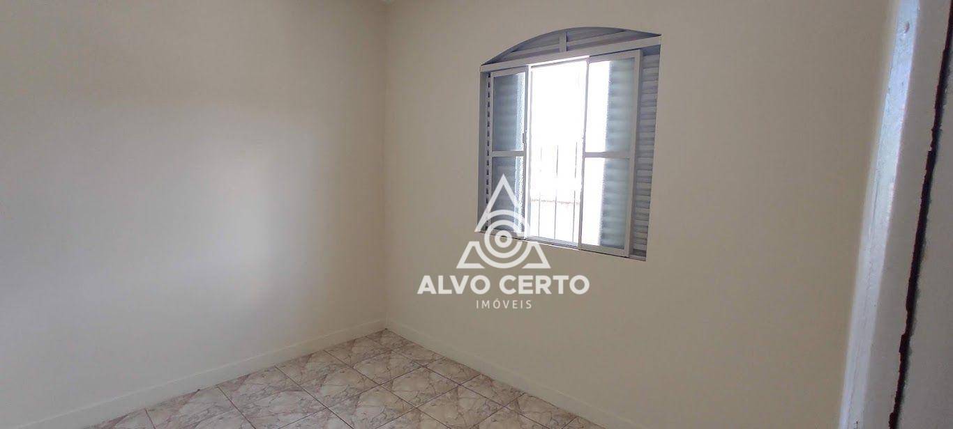 Casa para alugar com 2 quartos, 100m² - Foto 6