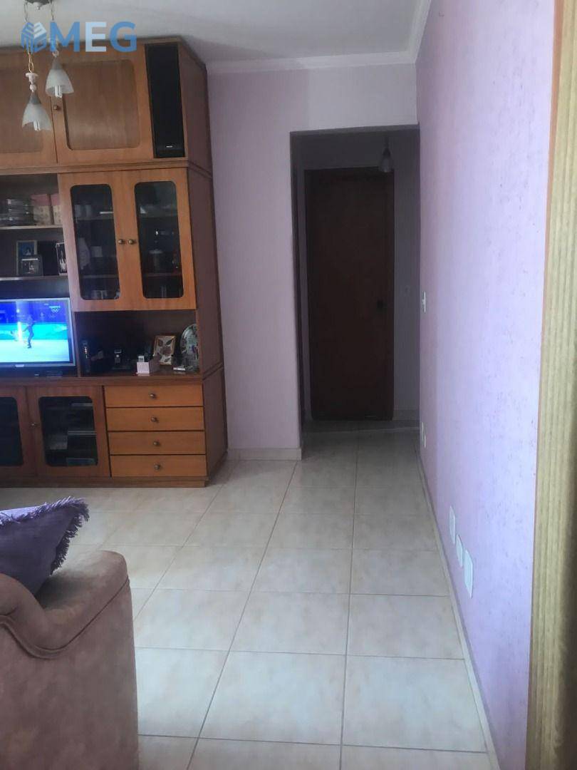 Apartamento à venda com 2 quartos, 66m² - Foto 4