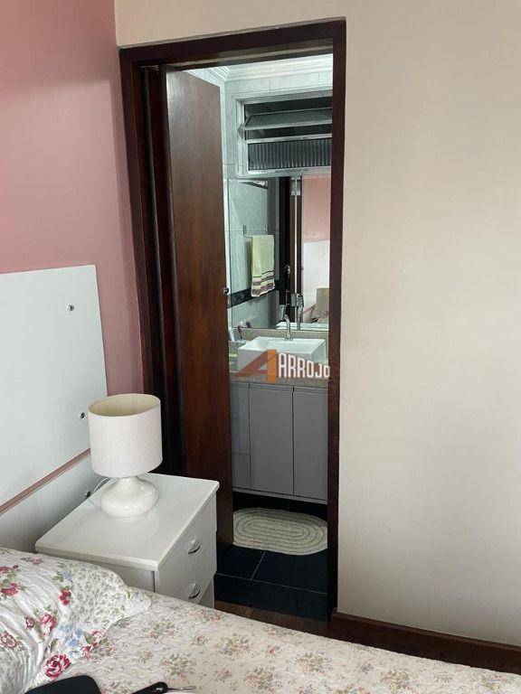 Apartamento à venda com 3 quartos, 67m² - Foto 35