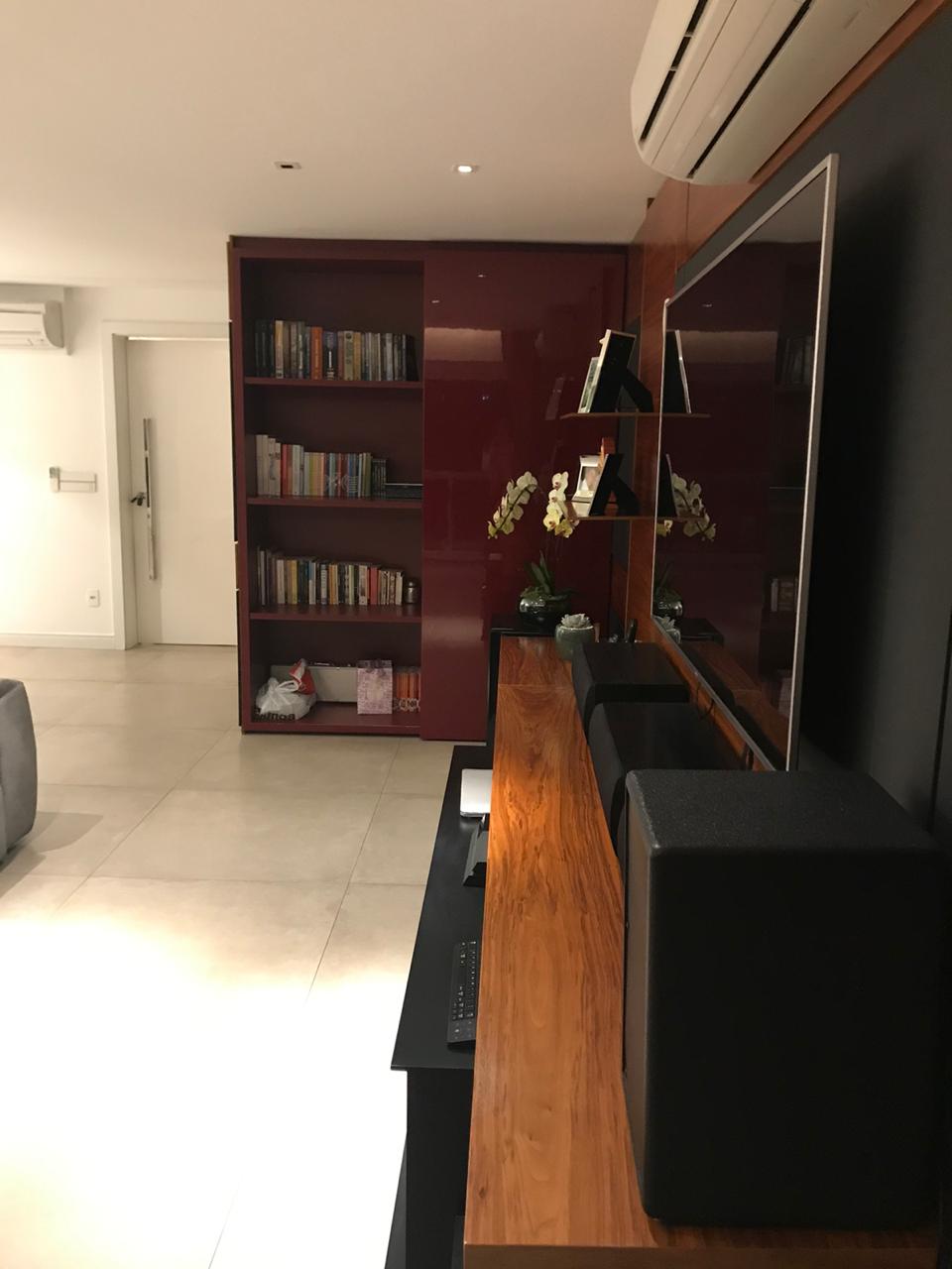 Apartamento à venda com 3 quartos, 161m² - Foto 14