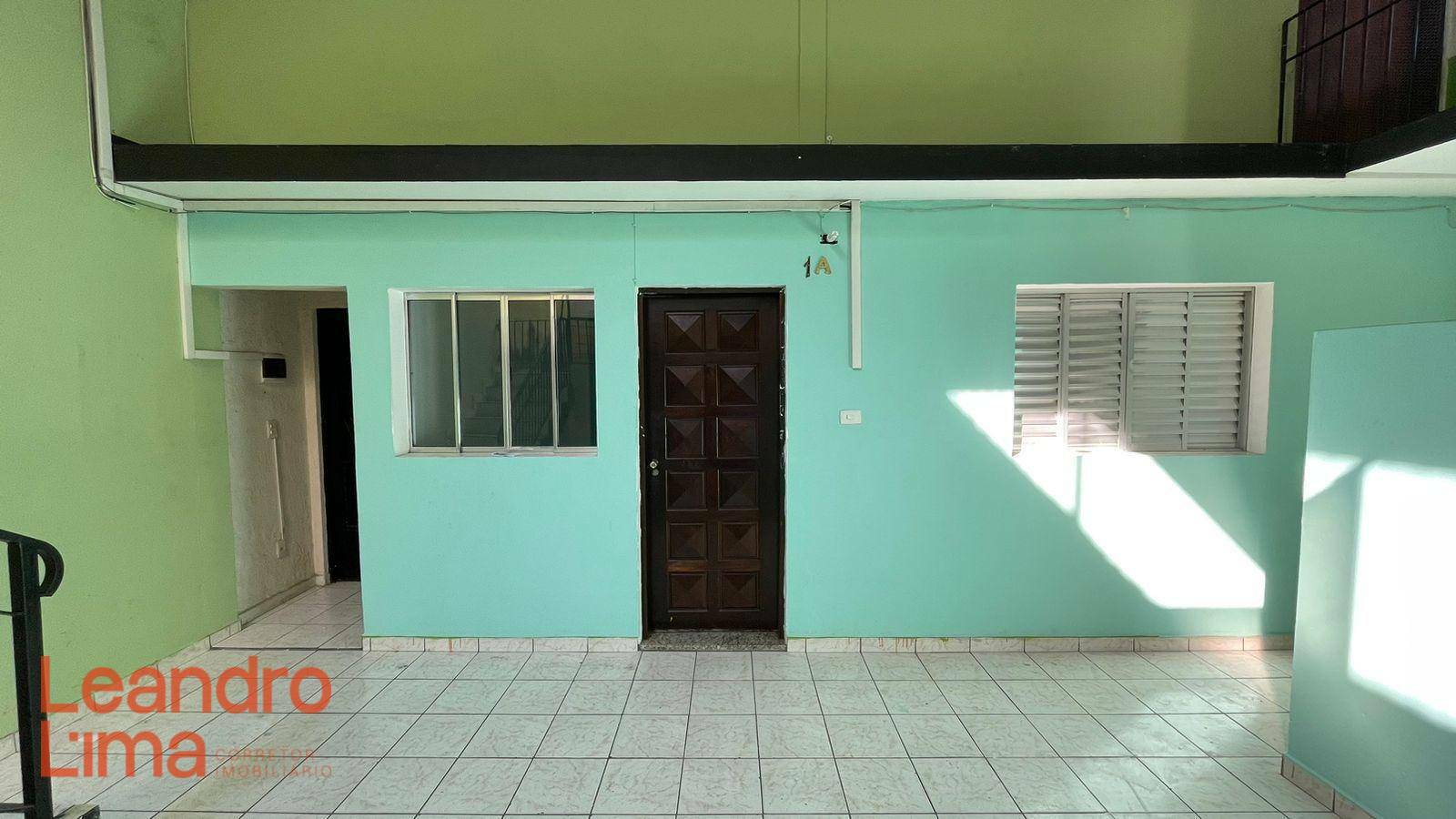 Casa para alugar com 2 quartos, 50m² - Foto 2