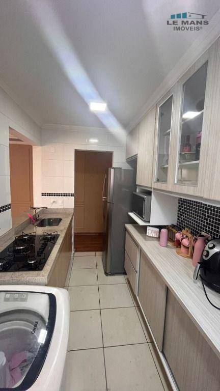 Apartamento à venda com 2 quartos, 55m² - Foto 7