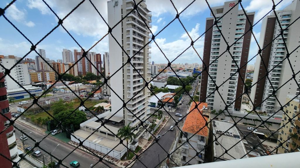 Apartamento à venda com 3 quartos, 226m² - Foto 14