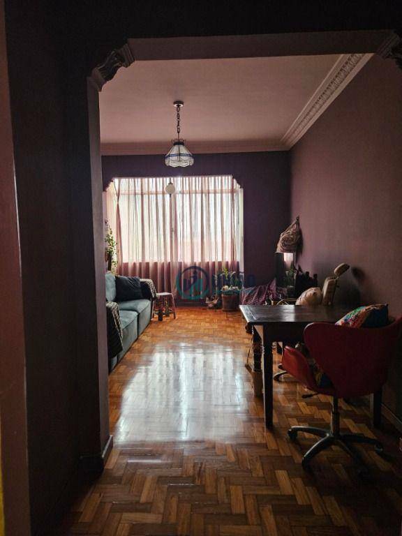 Apartamento à venda com 3 quartos, 108m² - Foto 2