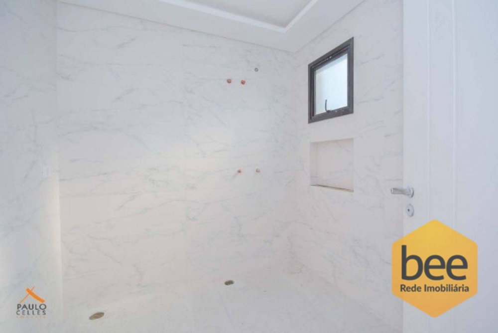 Sobrado à venda com 3 quartos, 200m² - Foto 4