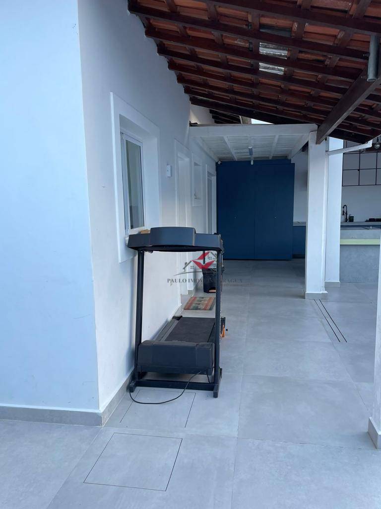 Casa de Condomínio à venda com 3 quartos, 139m² - Foto 2