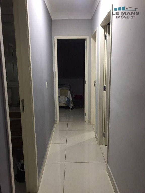 Apartamento à venda com 3 quartos, 68m² - Foto 8