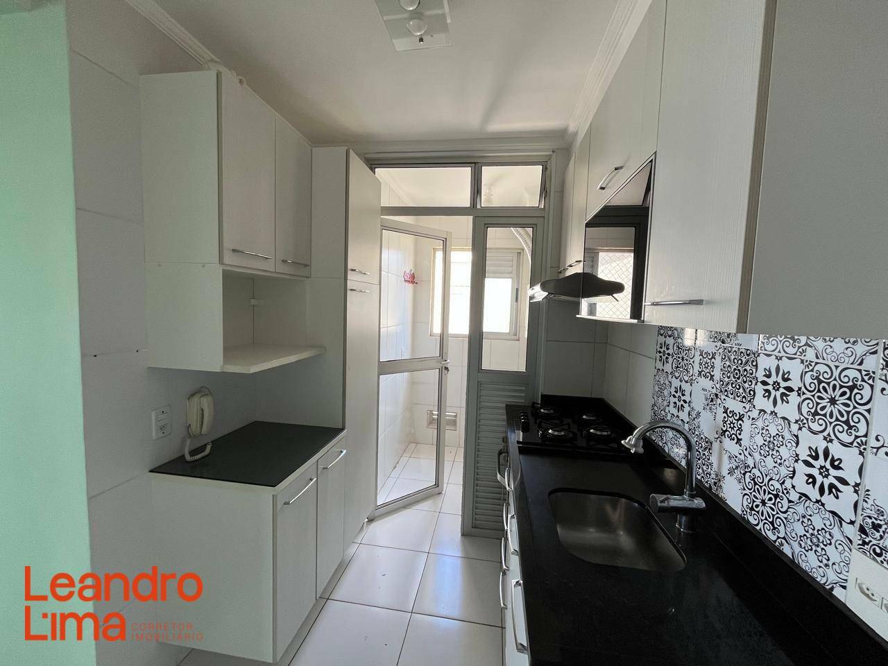 Apartamento à venda com 3 quartos, 76m² - Foto 10