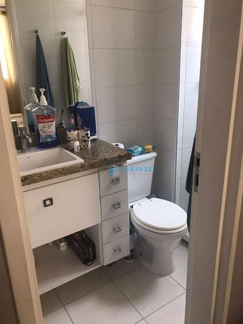 Apartamento à venda com 3 quartos, 60m² - Foto 10