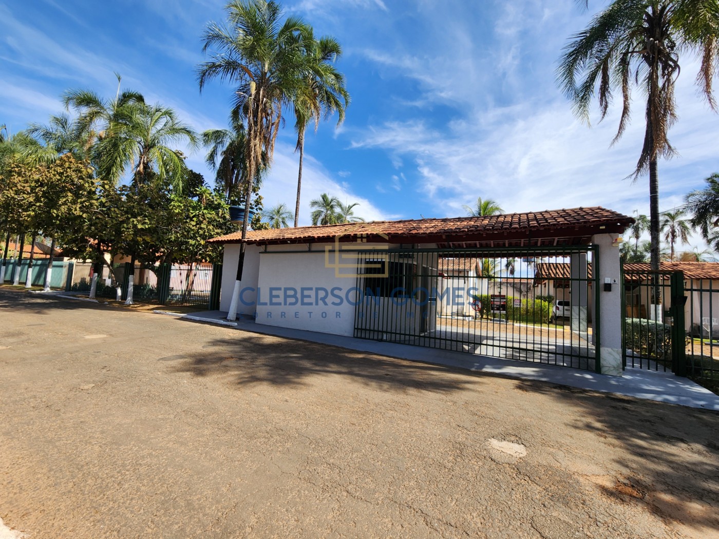 Casa à venda com 5 quartos - Foto 1