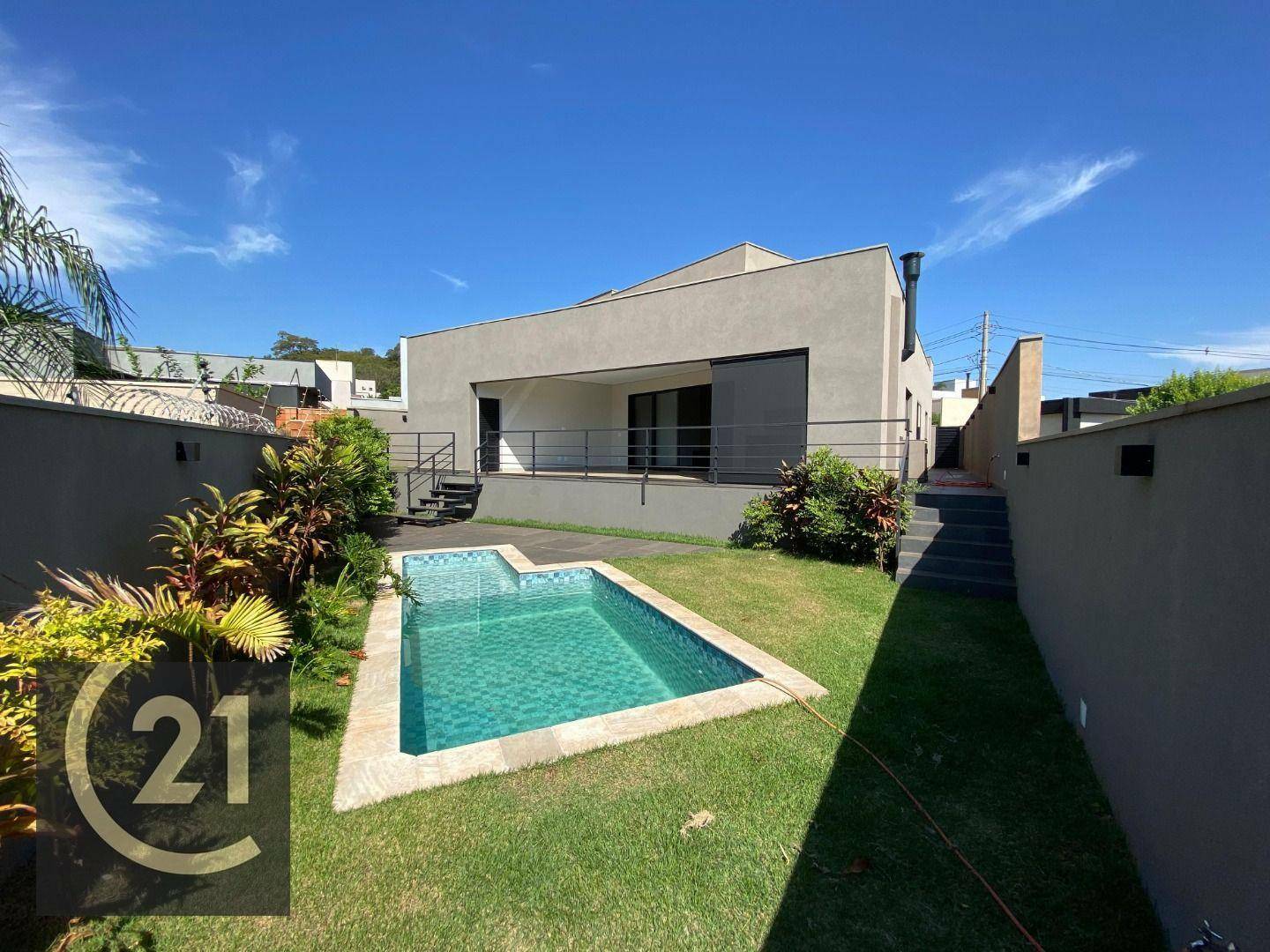 Casa de Condomínio à venda com 3 quartos, 230m² - Foto 1