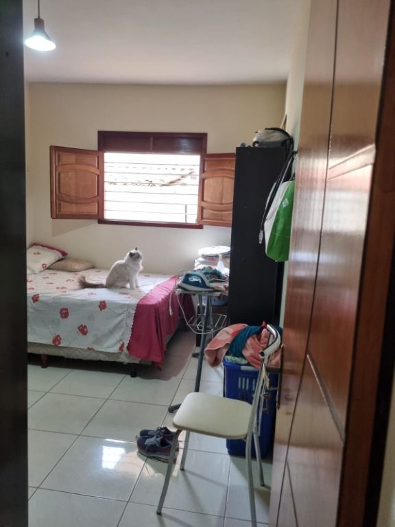 Casa de Condomínio à venda com 3 quartos, 233m² - Foto 12