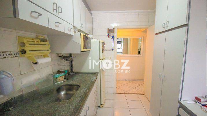 Apartamento à venda com 3 quartos, 74m² - Foto 7