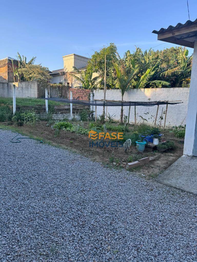 Casa à venda com 2 quartos, 81m² - Foto 9