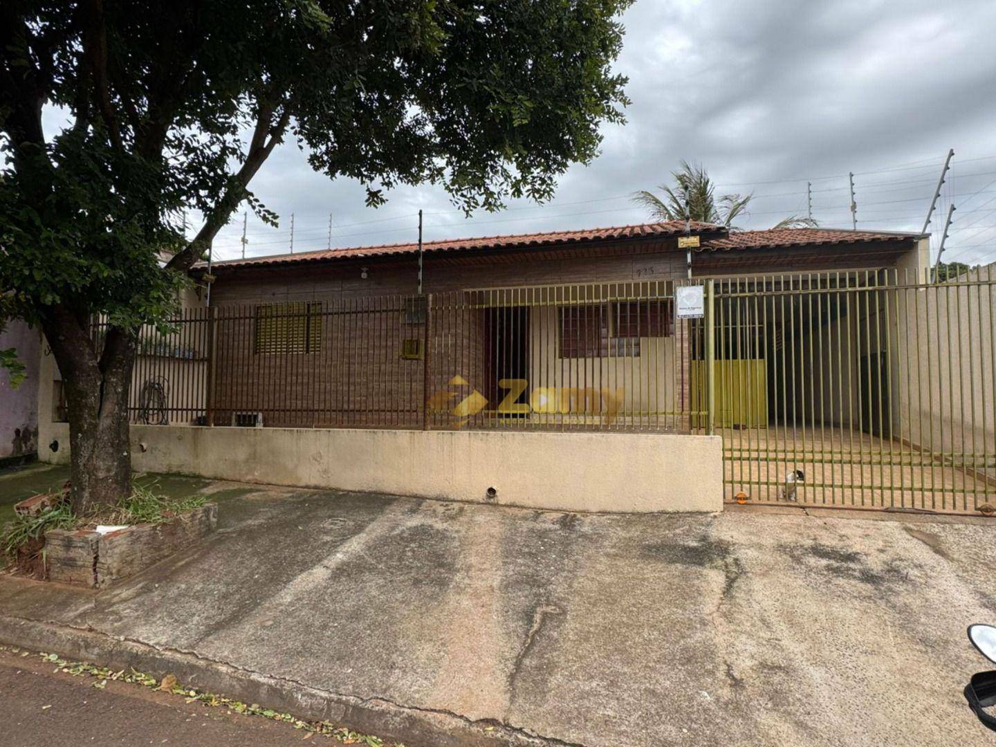 Casa à venda com 3 quartos, 72m² - Foto 1