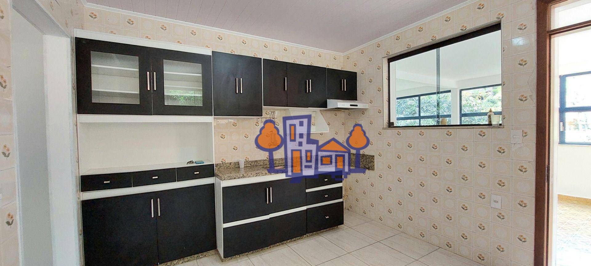 Casa para alugar com 3 quartos, 211m² - Foto 4