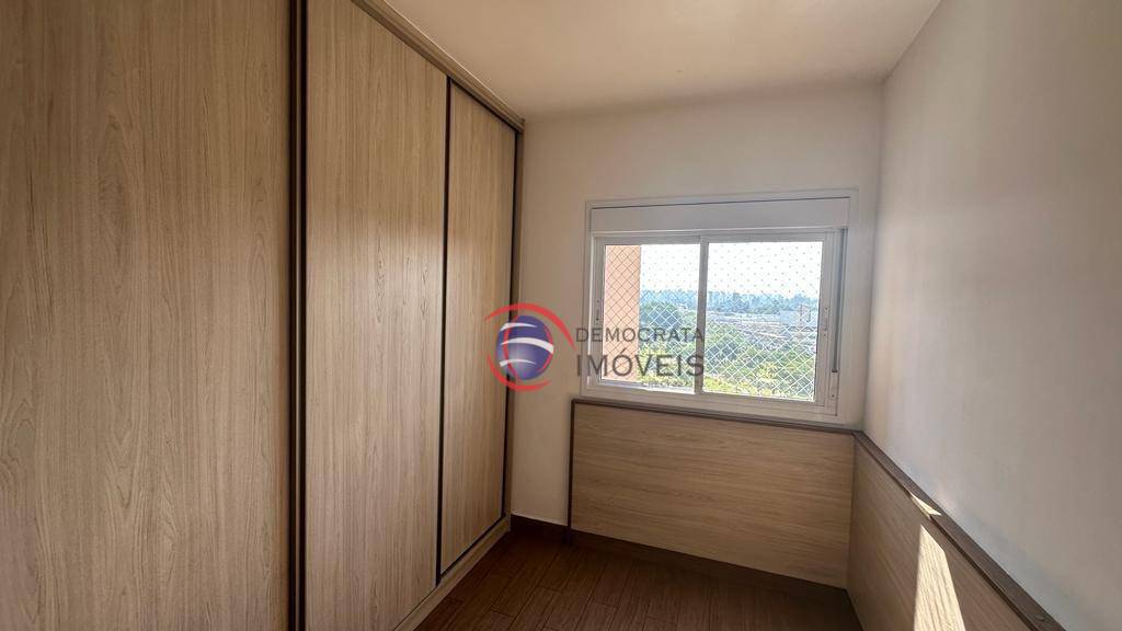 Apartamento à venda com 3 quartos, 107m² - Foto 4