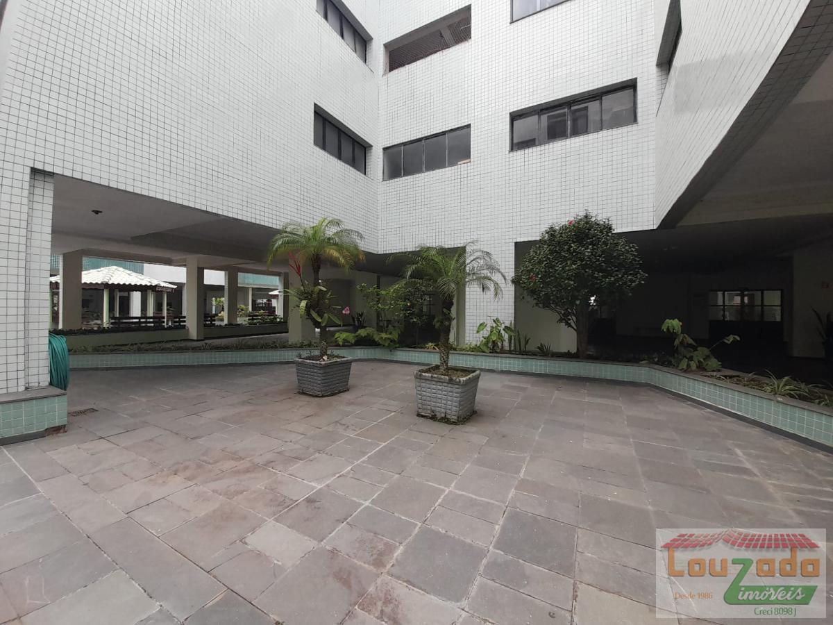 Apartamento para alugar com 3 quartos, 120m² - Foto 18