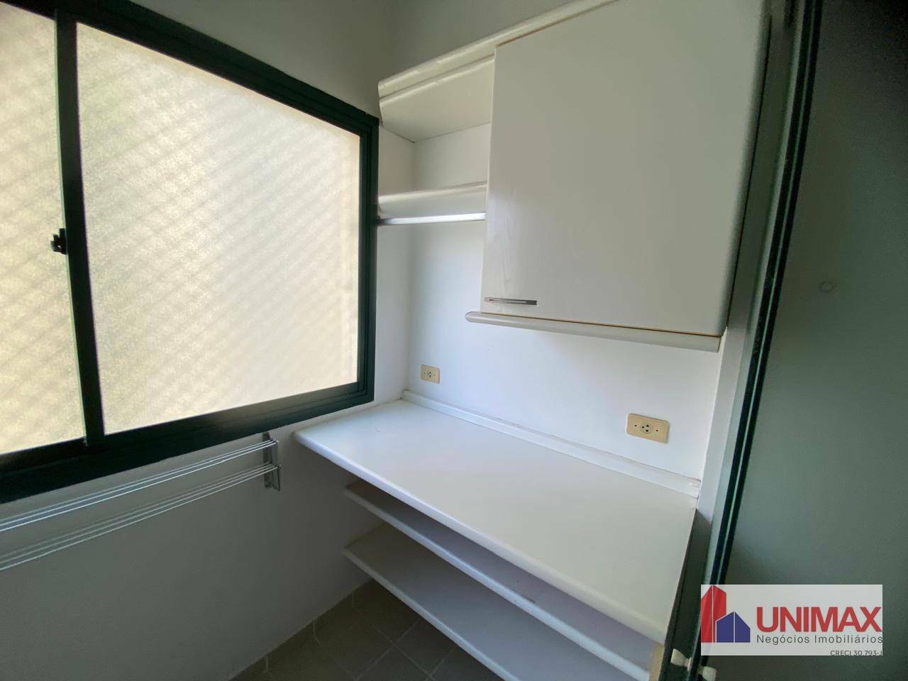 Apartamento para alugar com 2 quartos, 65m² - Foto 12