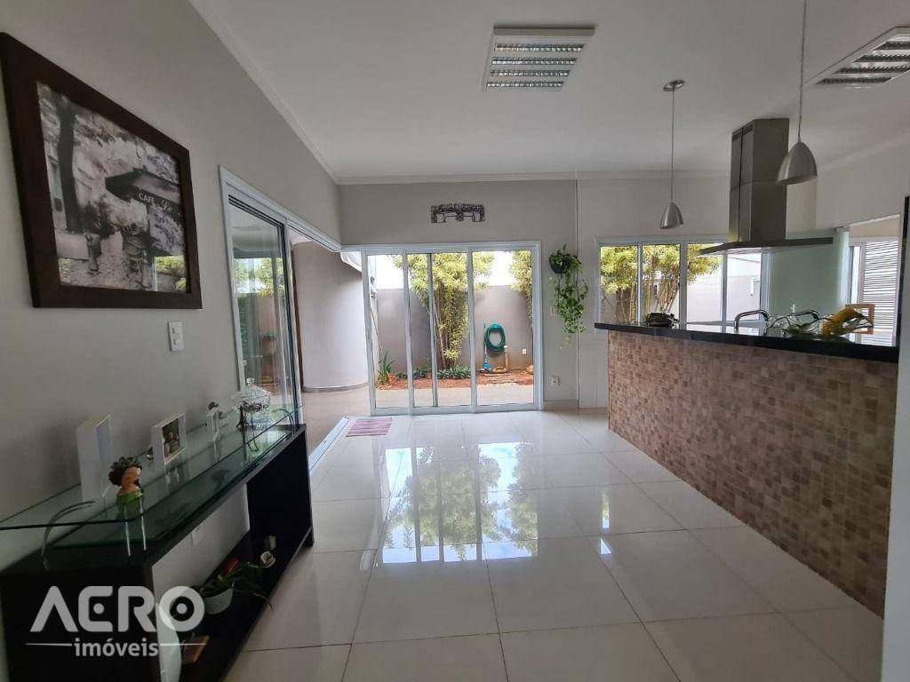 Casa de Condomínio à venda com 3 quartos, 330m² - Foto 25