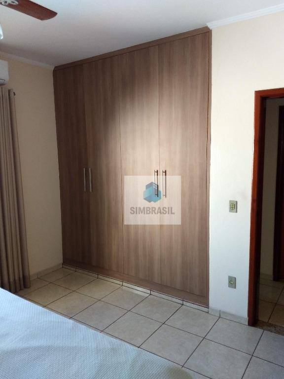 Casa à venda com 3 quartos, 177m² - Foto 11