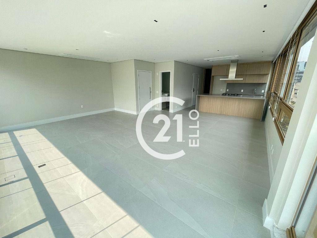 Apartamento para alugar com 3 quartos, 147m² - Foto 33