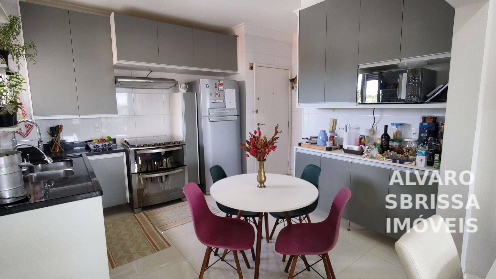 Apartamento à venda com 3 quartos, 134m² - Foto 8