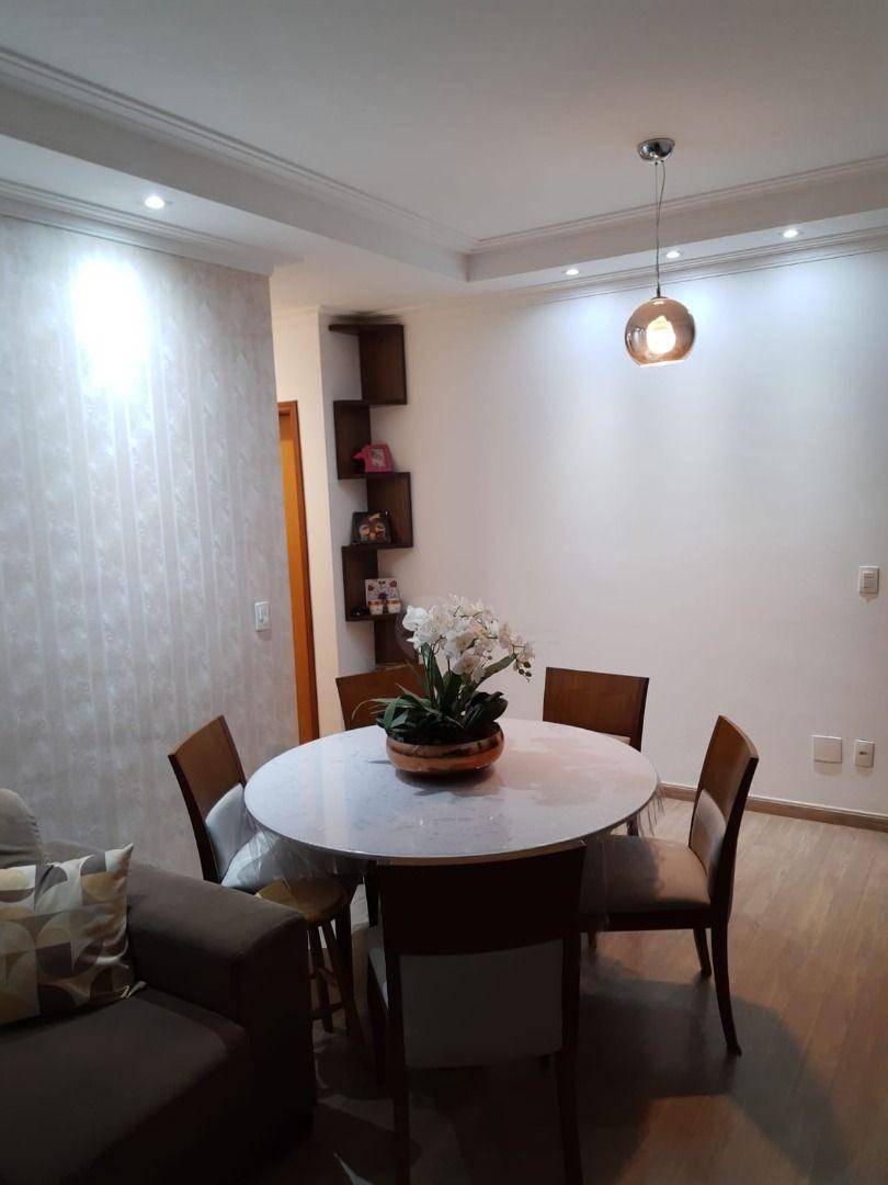 Apartamento à venda com 3 quartos, 85m² - Foto 4