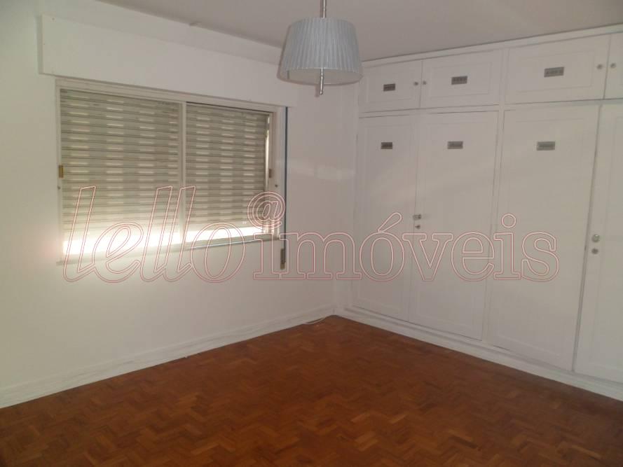 Apartamento para alugar com 3 quartos, 240m² - Foto 11