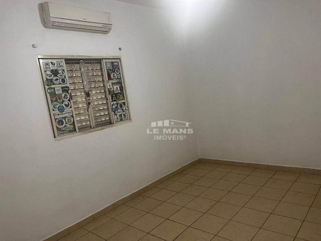 Casa para alugar com 3 quartos, 83m² - Foto 7