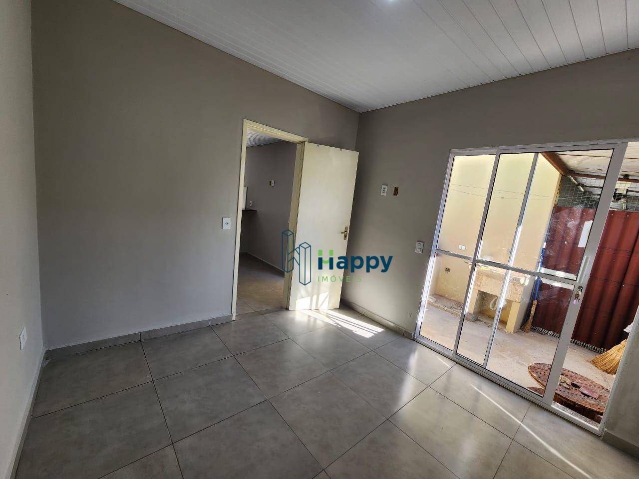 Casa para alugar com 1 quarto, 40m² - Foto 4