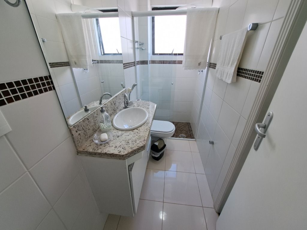 Apartamento à venda com 3 quartos, 180m² - Foto 23