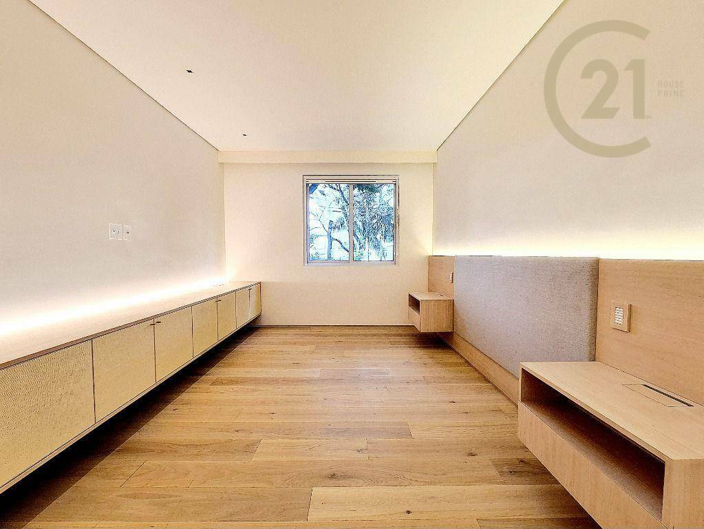 Apartamento à venda com 3 quartos, 211m² - Foto 47