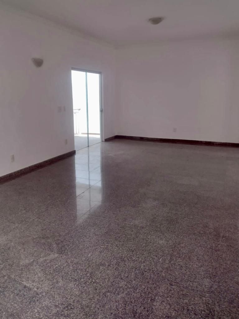 Casa à venda com 4 quartos, 320m² - Foto 19