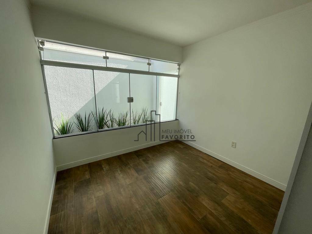 Casa à venda com 3 quartos, 190m² - Foto 19