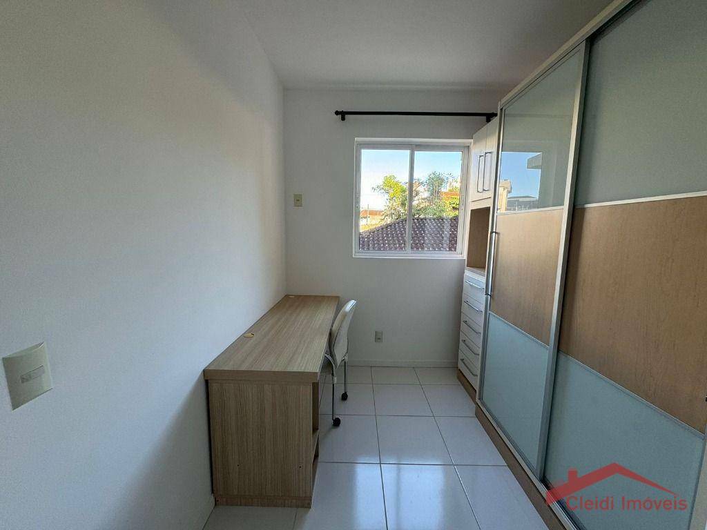 Apartamento para alugar com 3 quartos, 90m² - Foto 17