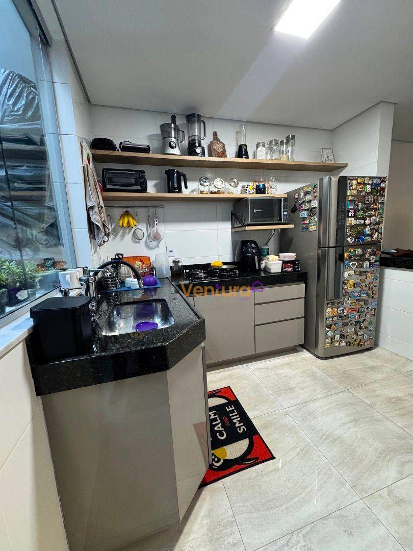 Casa à venda com 2 quartos, 78m² - Foto 25