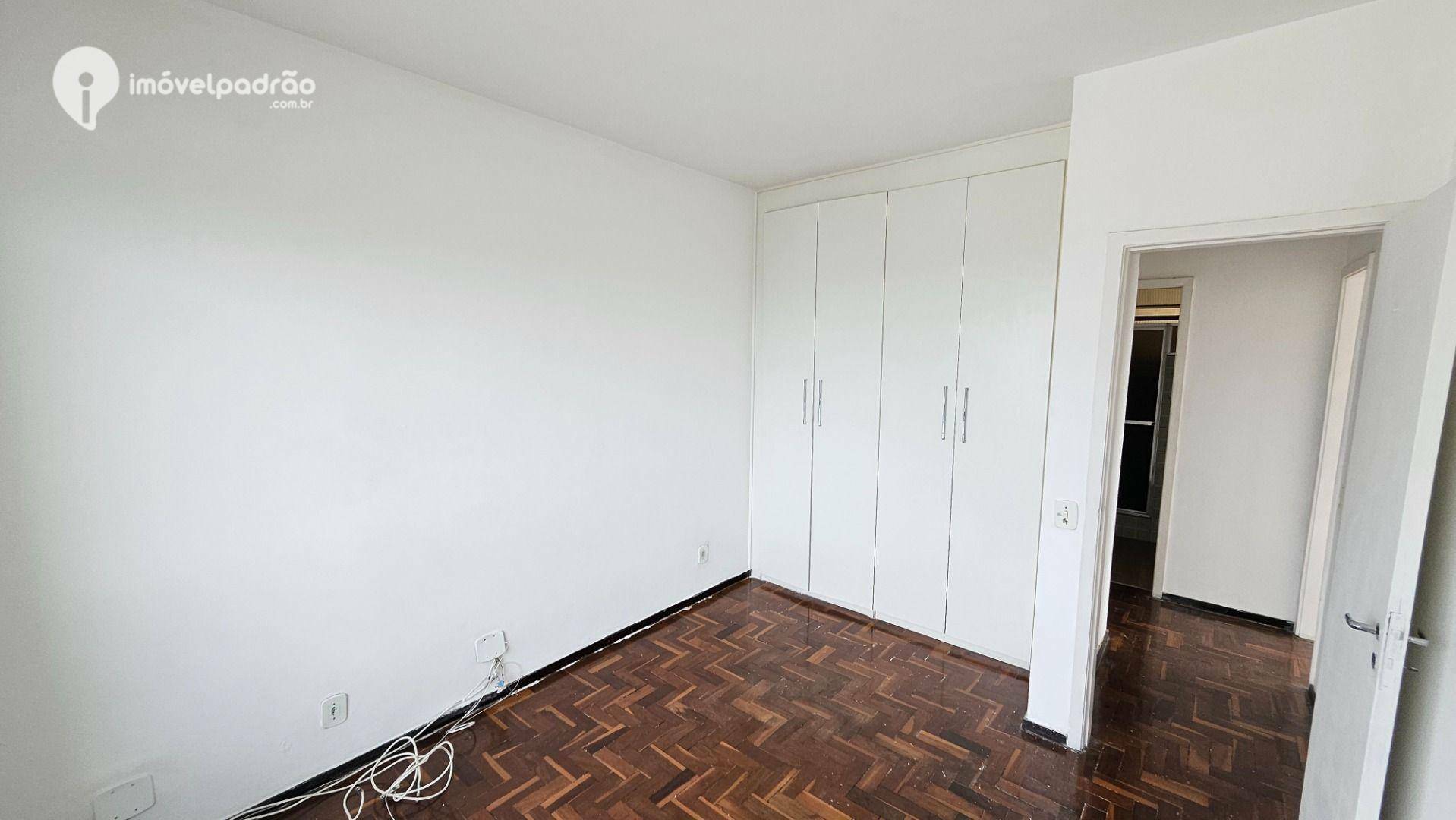 Apartamento para alugar com 3 quartos, 120m² - Foto 30