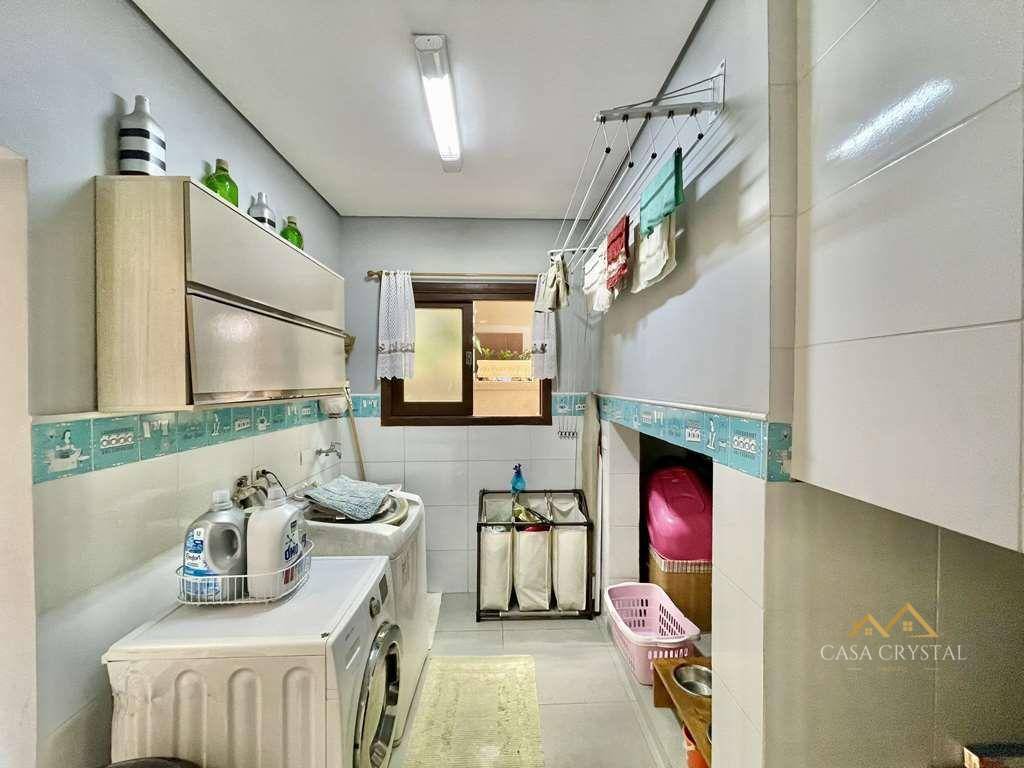 Casa de Condomínio à venda com 3 quartos, 323m² - Foto 25