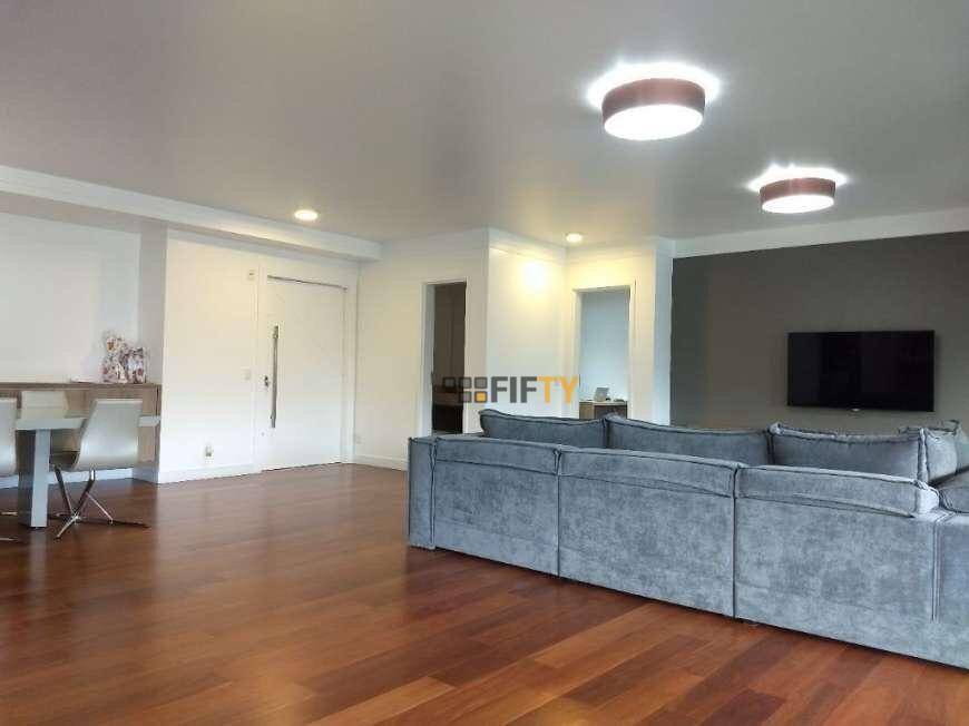 Apartamento à venda com 3 quartos, 234m² - Foto 3