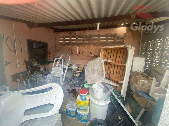 Casa à venda com 3 quartos, 300m² - Foto 32