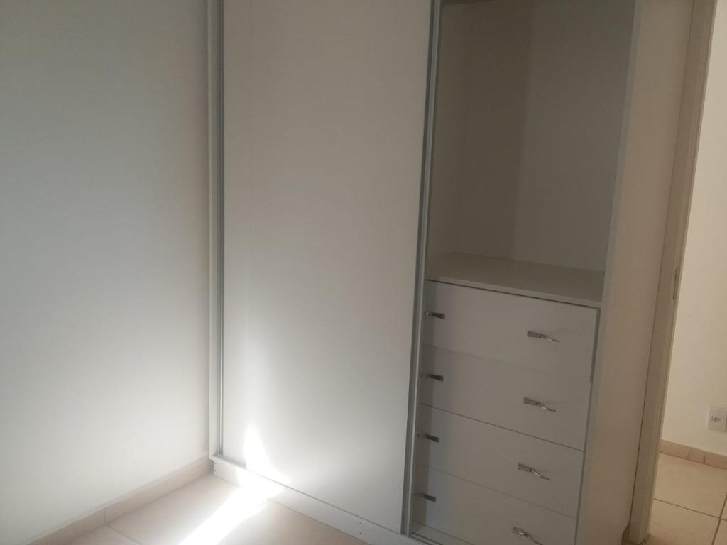 Apartamento para alugar com 2 quartos, 68m² - Foto 8