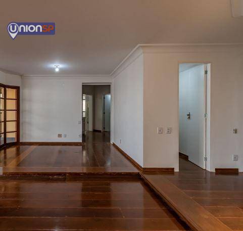 Apartamento à venda com 4 quartos, 210m² - Foto 4