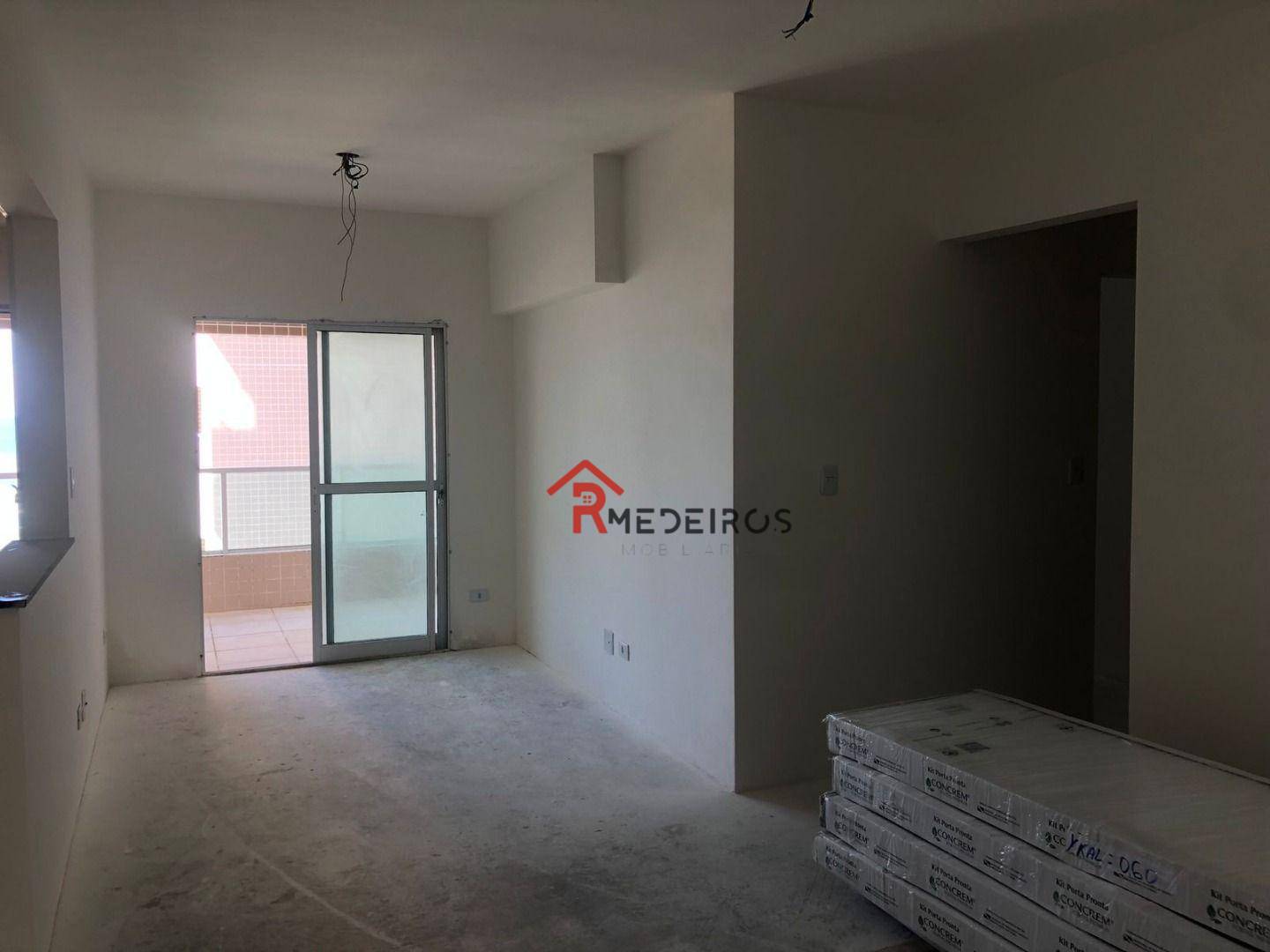 Apartamento à venda com 2 quartos, 79m² - Foto 1