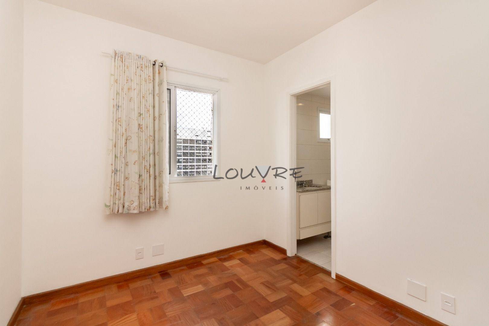 Apartamento à venda com 3 quartos, 125m² - Foto 18