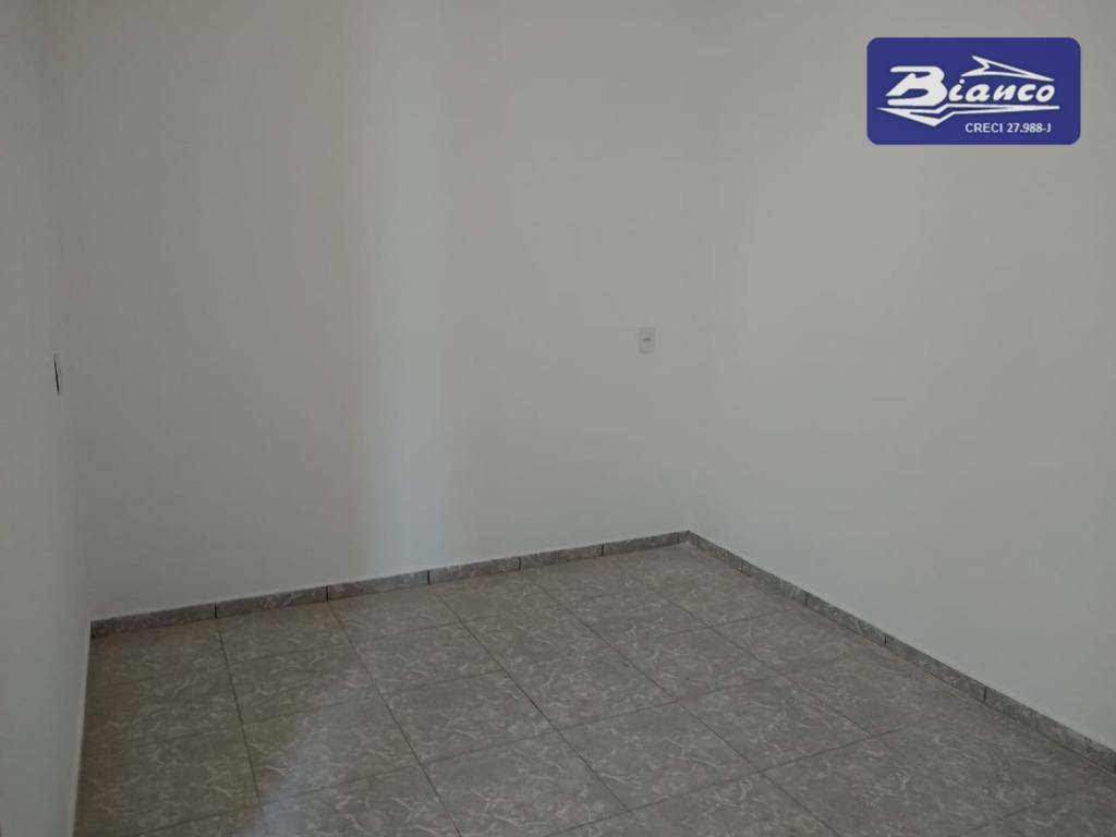 Casa para alugar com 1 quarto, 70m² - Foto 9